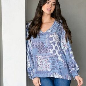 Paisley print long sleeve top. Size L
